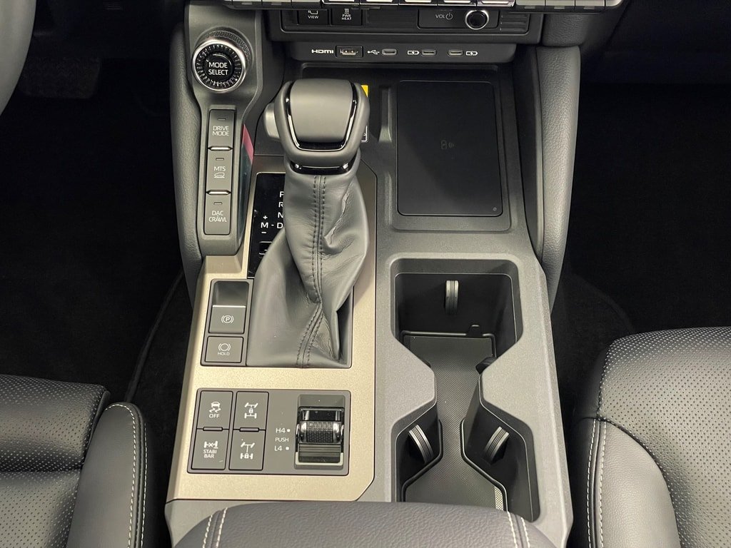 TOYOTA Land Cruiser 2.8 D 230 Invincible AWD
