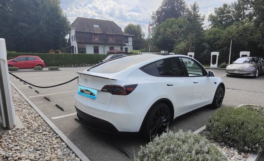 Tesla Model Y Performance D