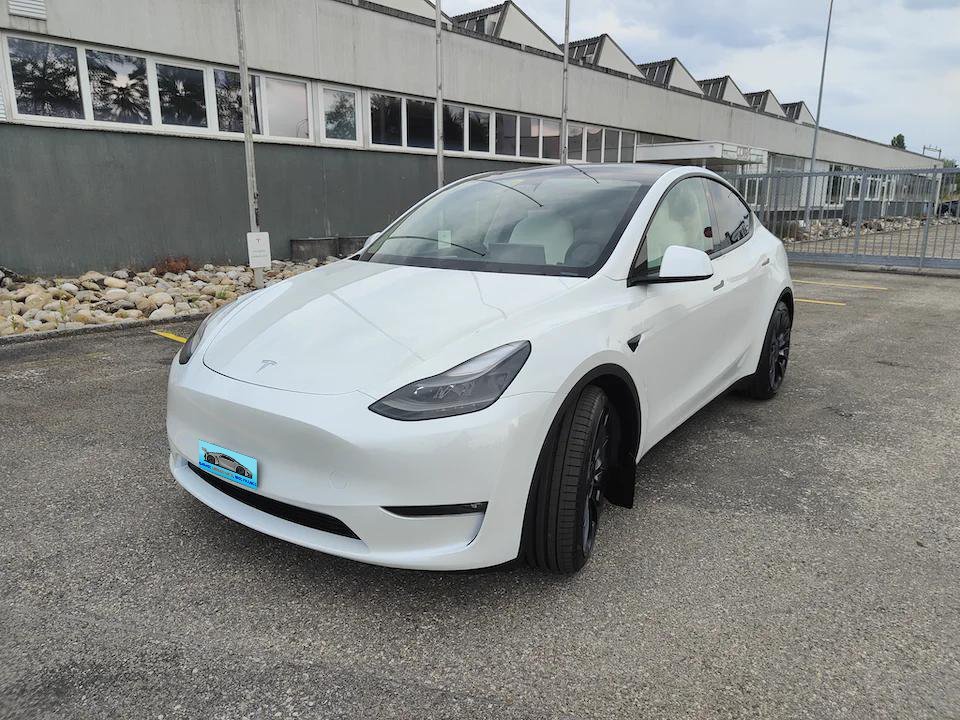 Tesla Model Y Performance D