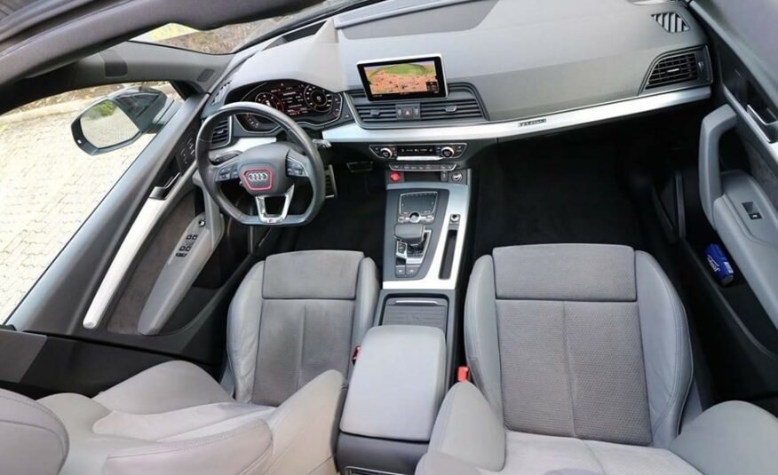 AUDI Q5 2.0 TDI quattro S-tronic