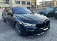 BMW 750i xDrive M Sport Steptronic 2021