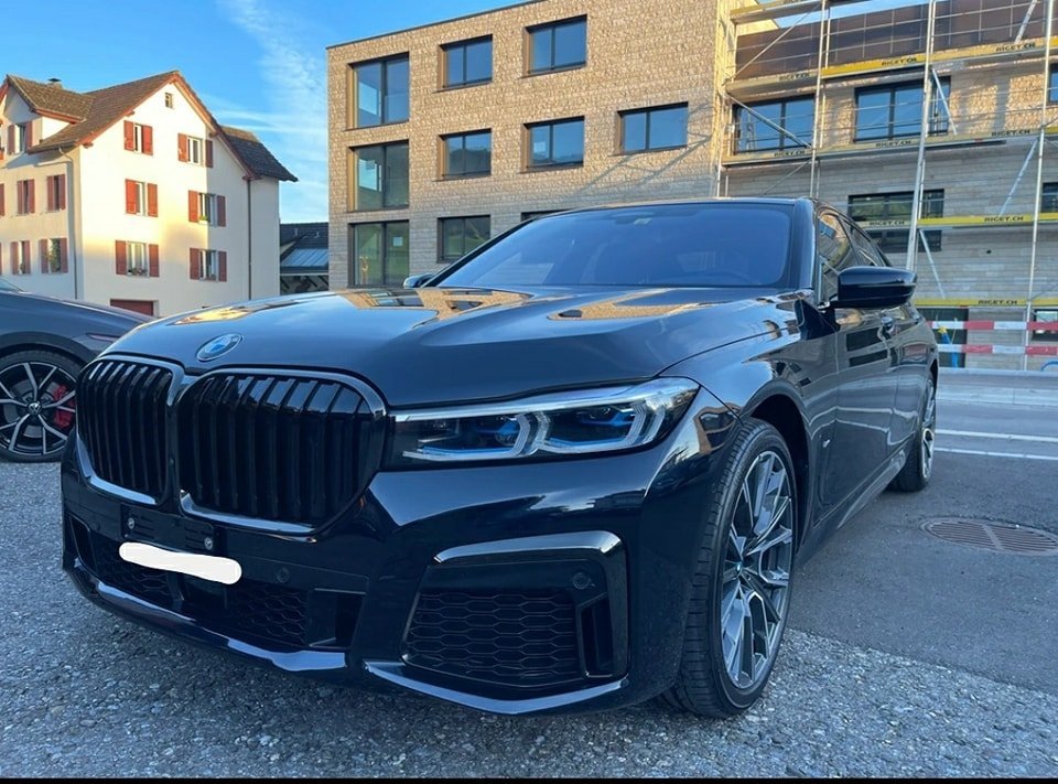 BMW 750i xDrive M Sport Steptronic 2021