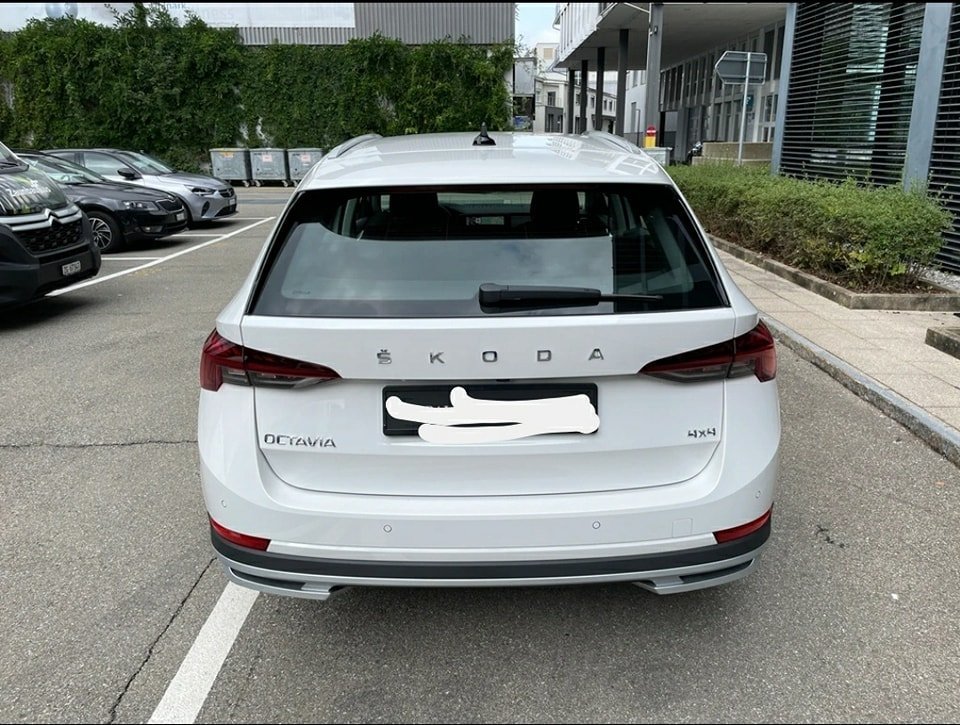 SKODA Octavia Combi 2.0 TDI DSG Scout 4×4 NEUF 1KM