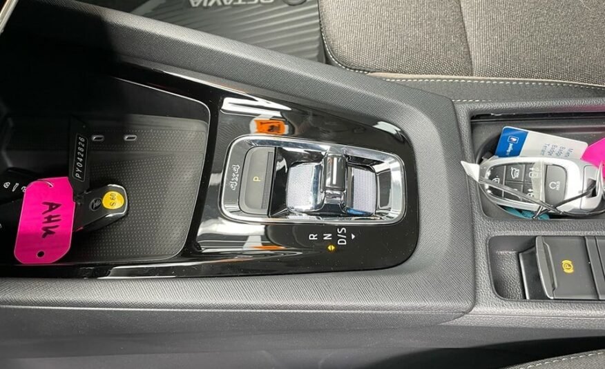 SKODA Octavia Combi 2.0 TDI DSG Scout 4×4 NEUF 1KM