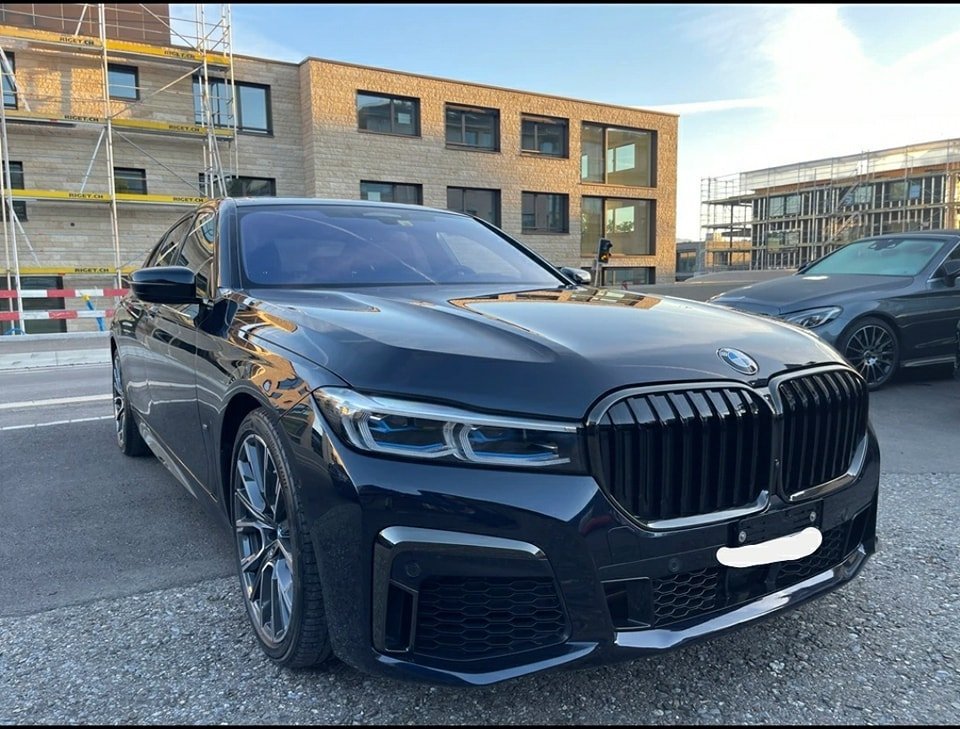 BMW 750i xDrive M Sport Steptronic 2021