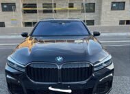 BMW 750i xDrive M Sport Steptronic 2021