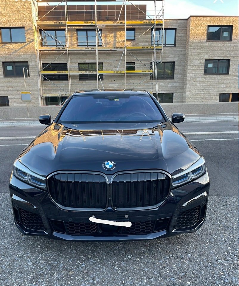 BMW 750i xDrive M Sport Steptronic 2021