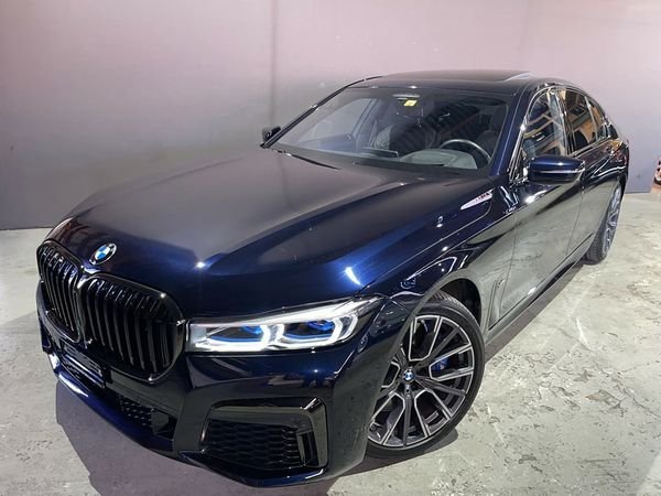 BMW 750i xDrive M Sport Steptronic 2021