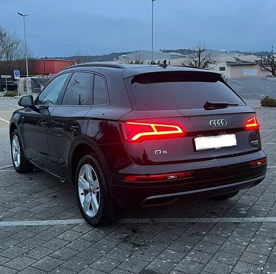 AUDI Q5 40 TDI sport quattro S-tronic 2020