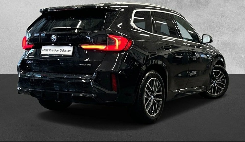 BMW iX1 xDrive 30 M Sport 2023