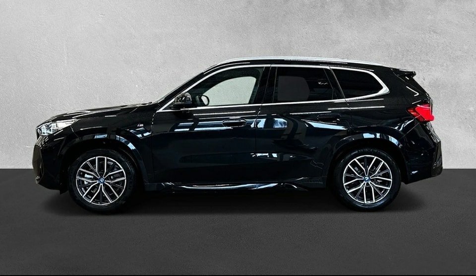 BMW iX1 xDrive 30 M Sport 2023