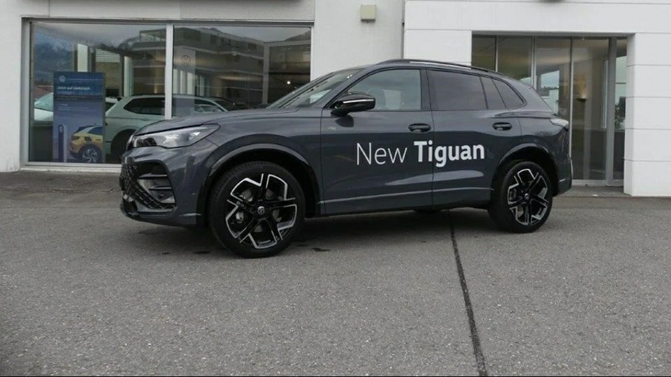VW Tiguan 2024 2.0 TDI SCR R-Line 4Motion DSG 4 ans / 100`000km