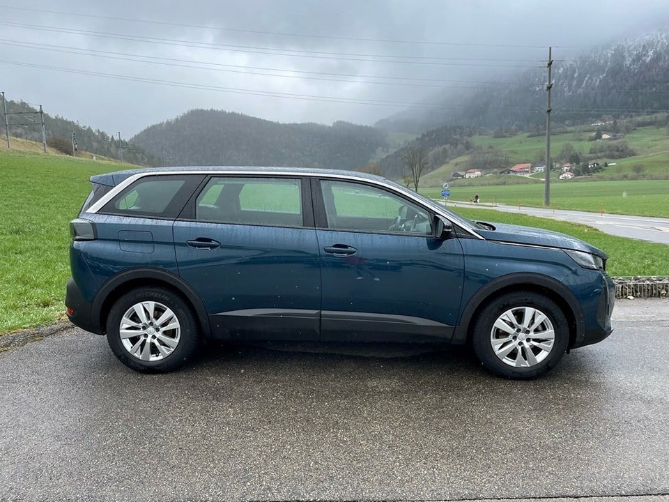 PEUGEOT 5008 1.5 HDi Active Pack 2022