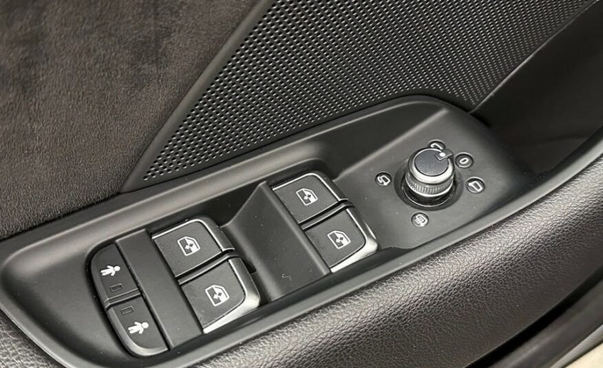AUDI RS3 Sportback 2.5 TSI quattro 2019