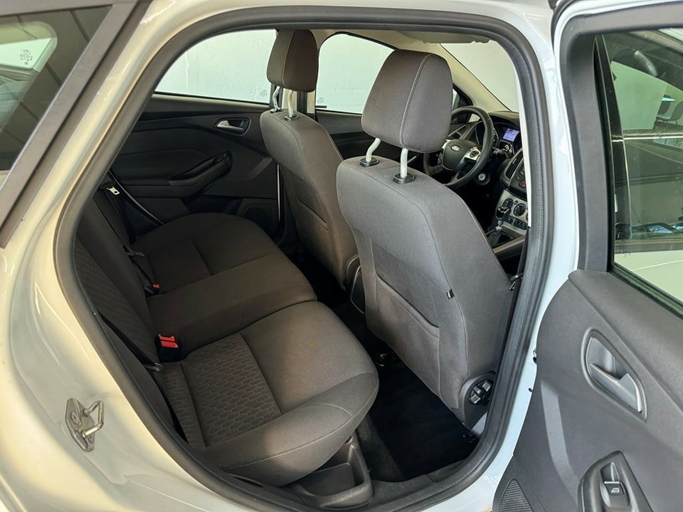 FORD Focus 1.0 SCTi Titanium
