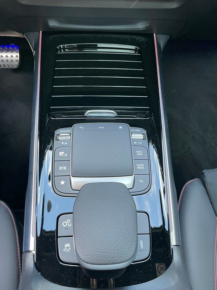 MERCEDES-BENZ GLB 35 AMG 4Matic 8G-Tronic