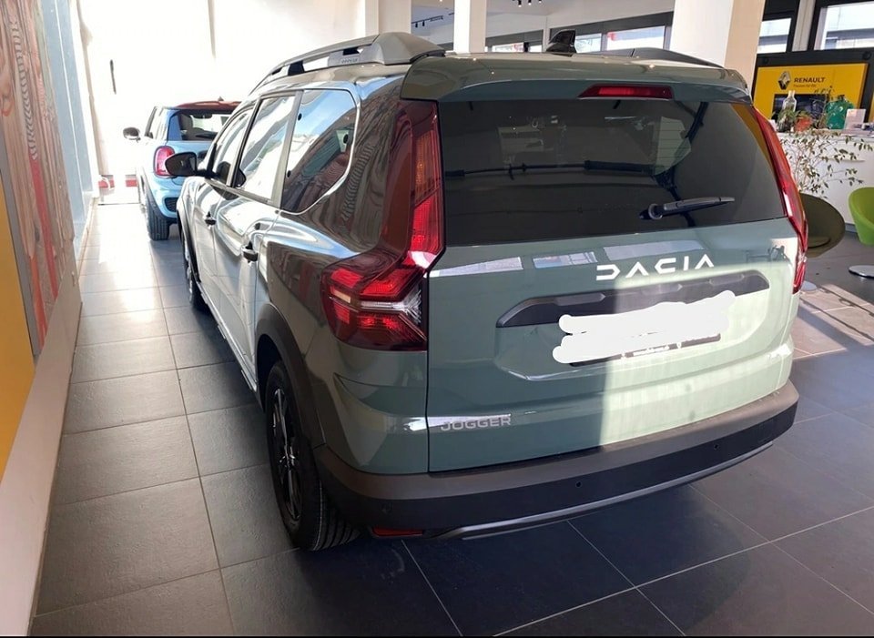 DACIA Jogger TCe 110 Extreme Véhicule neuf 10km