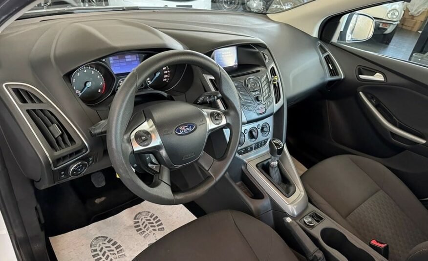 FORD Focus 1.0 SCTi Titanium
