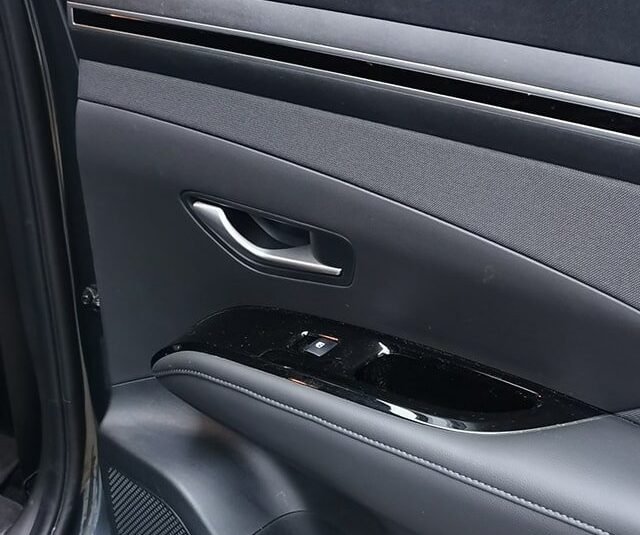 HYUNDAI Tucson 1.6 TGDI PHEV Amplia 4WD