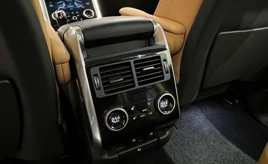 LAND ROVER Range Rover Sport D300 3.0D I6 MHEV AB Dynamic Automatic