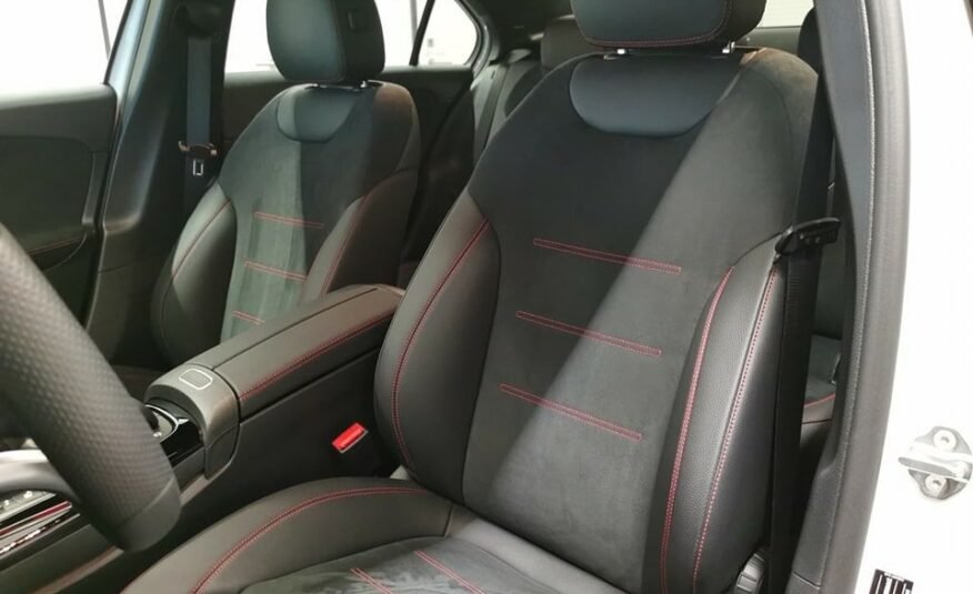 MERCEDES-BENZ A 35 AMG 4Matic Speedshift 19 pouces FULL OPTIONS
