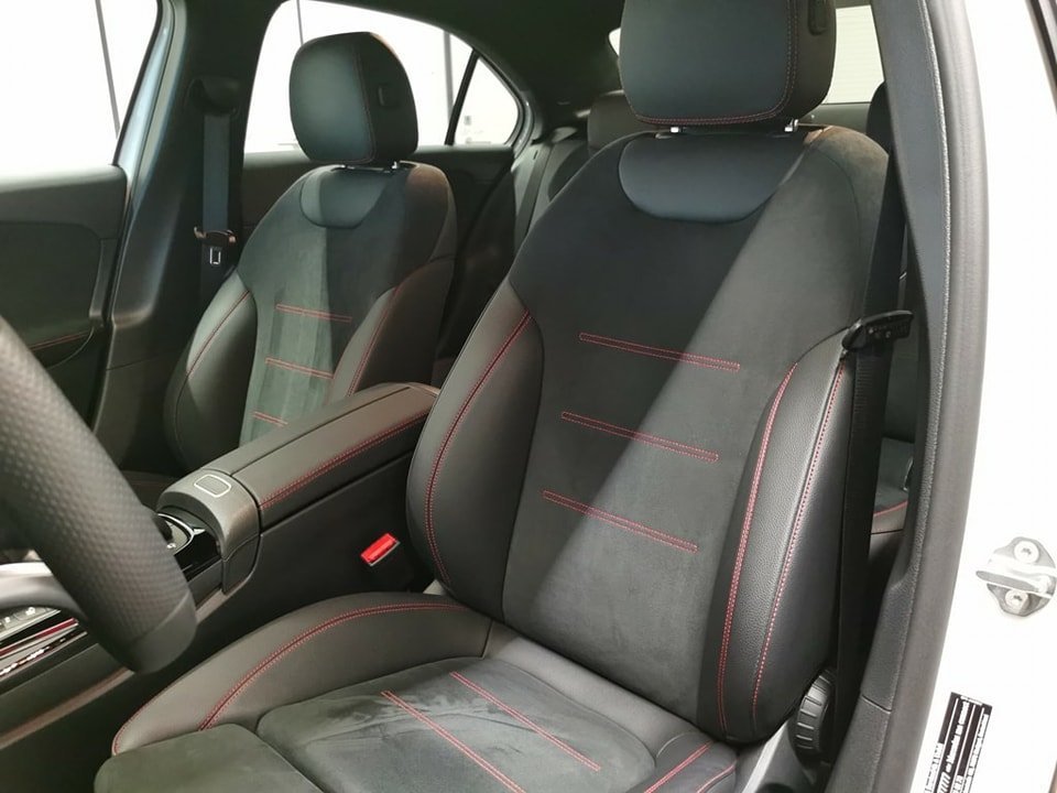 MERCEDES-BENZ A 35 AMG 4Matic Speedshift 19 pouces FULL OPTIONS