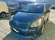 TOYOTA Verso 2.2 D-CAT Linea Luna Automatic 7 Places