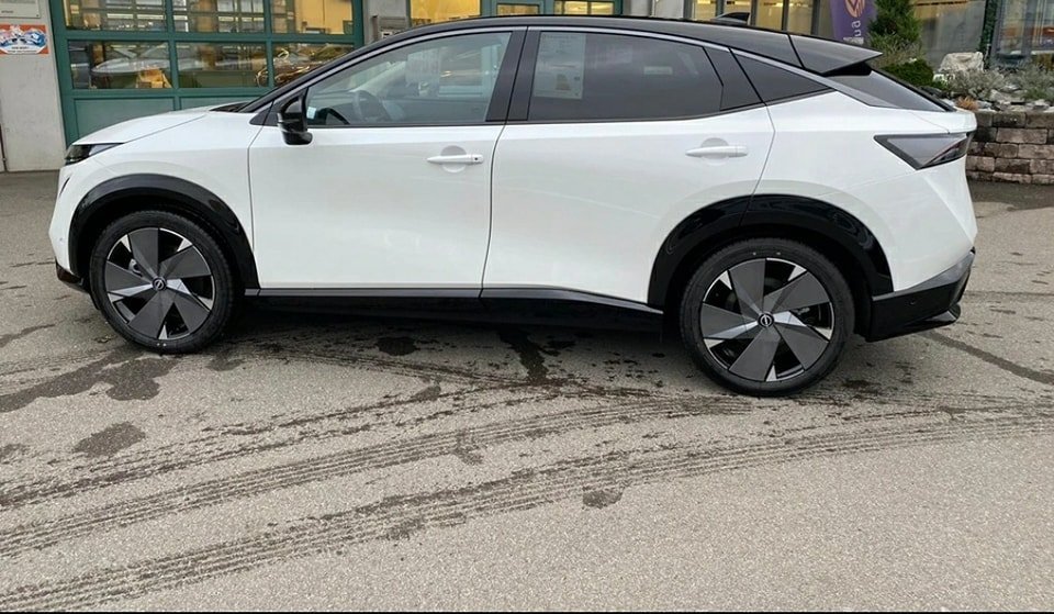 NISSAN Ariya 87 kWh e-4orce Evolve Allrad VÉHICULE NEUF 10KM