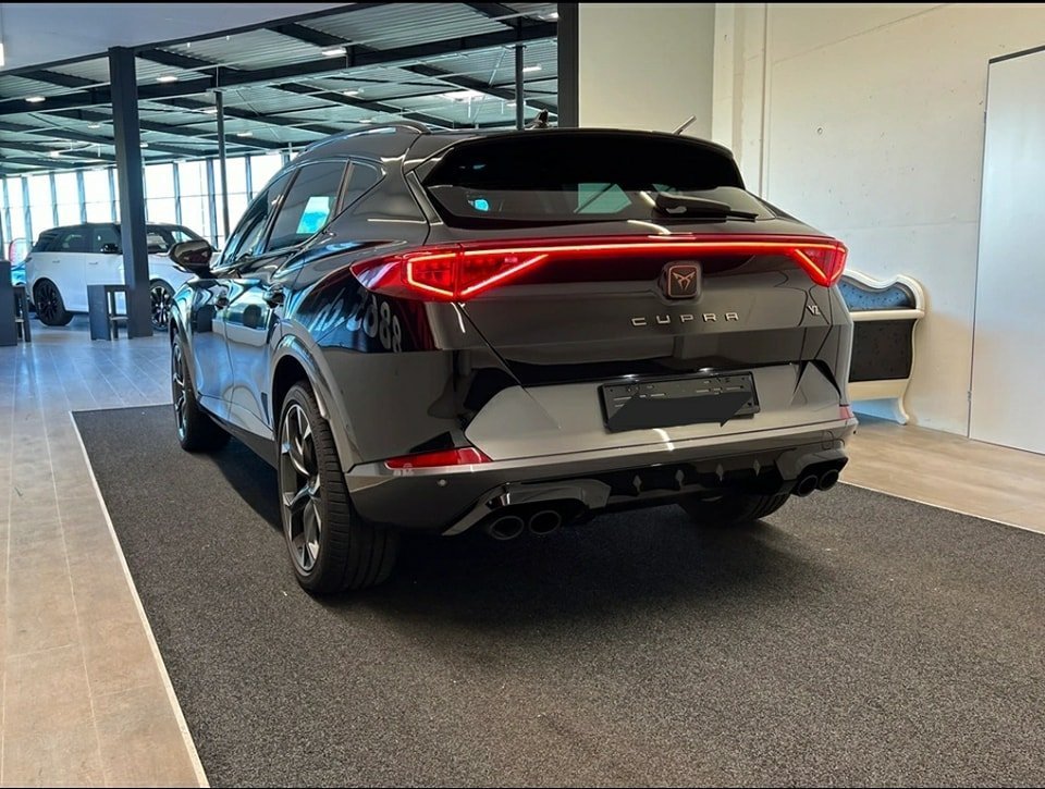 CUPRA Formentor 2.0TSI VZ 4Drive DSG Jantes 19 pouces,toit panoramique