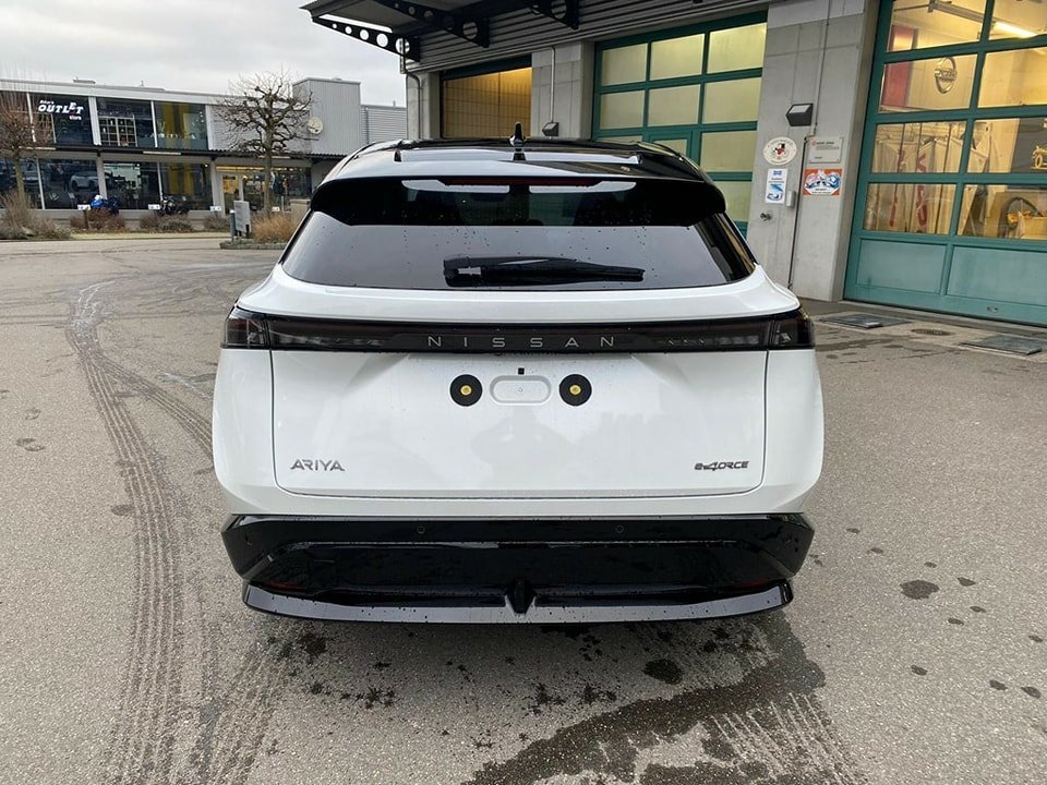 NISSAN Ariya 87 kWh e-4orce Evolve Allrad VÉHICULE NEUF 10KM