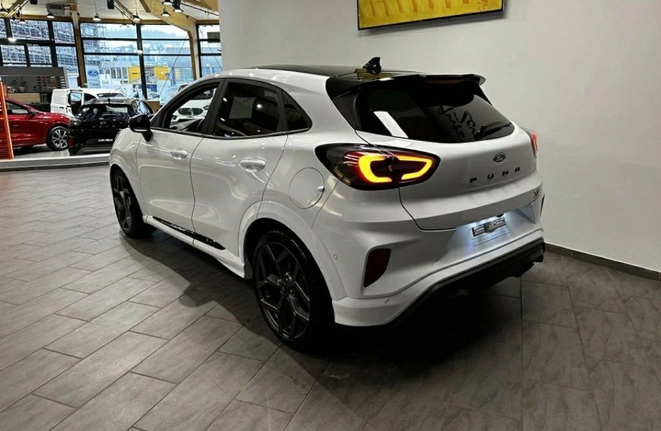 FORD Puma 1.5 EcoB ST LINE 2021