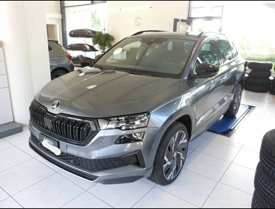 SKODA Karoq 2.0 TSI SportLine DSG 4×4 190PS Trois clés personnalisables