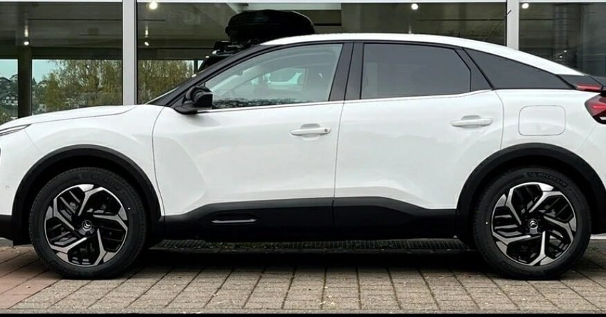 CITROEN C4 1.2 Pure Tech Shine EAT8