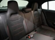 MERCEDES-BENZ A 200 d AMG Line 2021