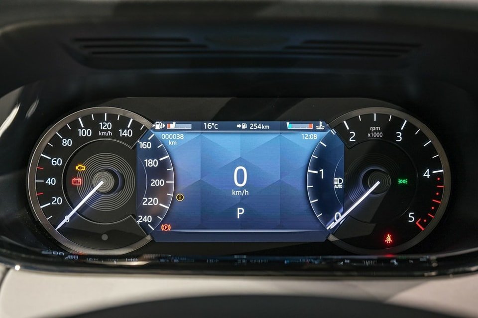 LAND ROVER Range Rover Evoque R-Dynamic D 200 MHEV SE AT9