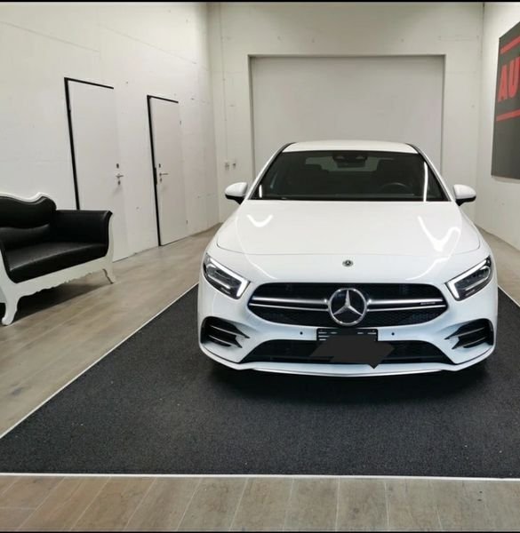MERCEDES-BENZ A 35 AMG 4Matic Speedshift 19 pouces FULL OPTIONS