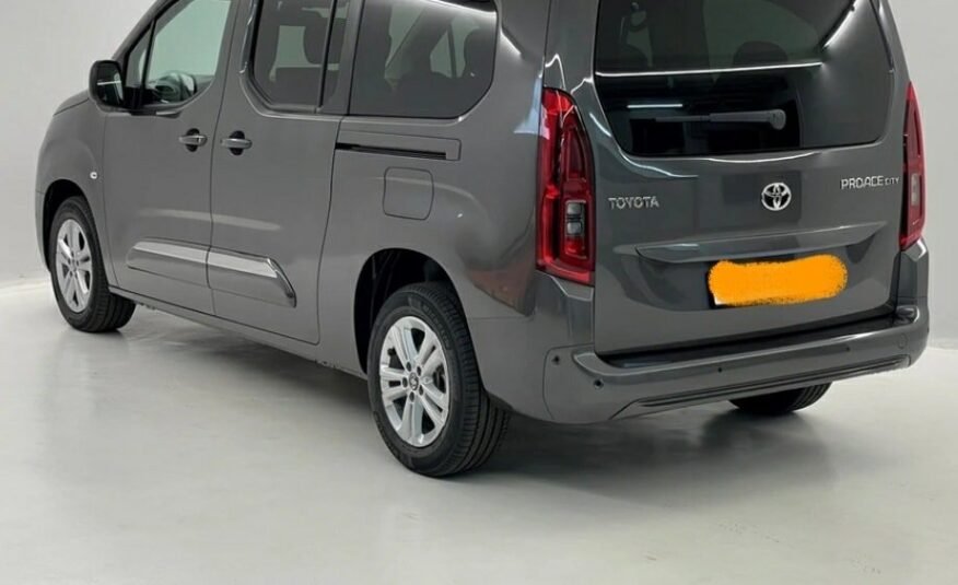 TOYOTA Proace City Verso L1 1.5 D Trend NEUF 20KM