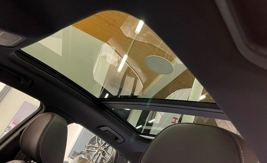 AUDI RS Q3 2.5 TFSI quattro S-tronic 2014