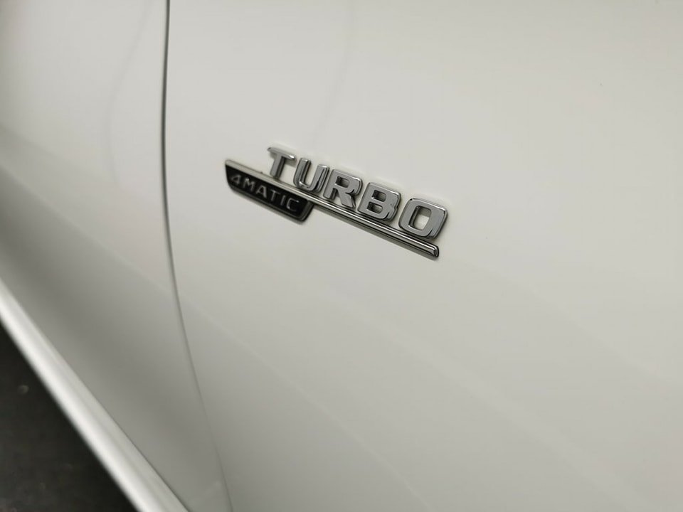 MERCEDES-BENZ A 35 AMG 4Matic Speedshift 19 pouces FULL OPTIONS