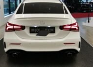 MERCEDES-BENZ A 35 AMG 4Matic Speedshift 19 pouces FULL OPTIONS