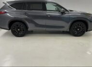 TOYOTA Highlander 2024 Hybrid 2.5 HSD Premium AWD-i 7 PLACES 1000KM