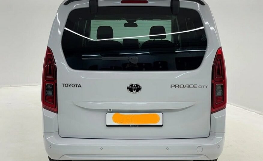 TOYOTA Proace City Verso L2 1.5 D Trend NEUF 20KM