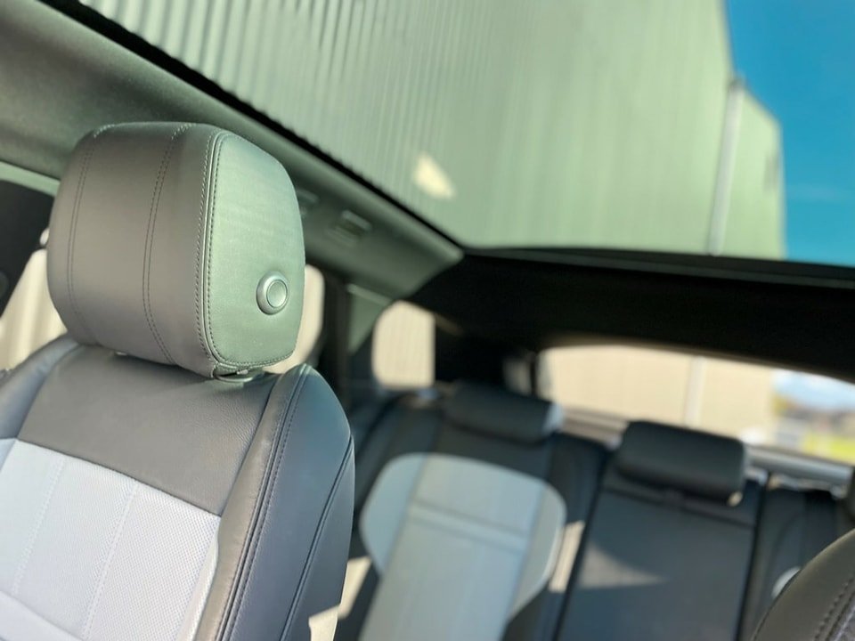 LAND ROVER Range Rover Evoque R-Dyn First Edi P 250 HSE AT9