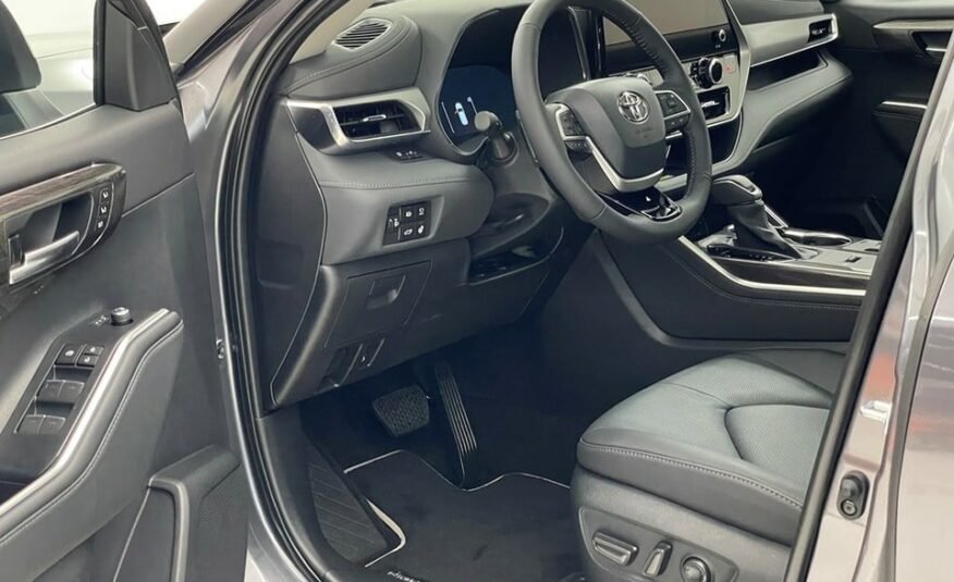 TOYOTA Highlander 2024 Hybrid 2.5 HSD Premium AWD-i 7 PLACES 1000KM