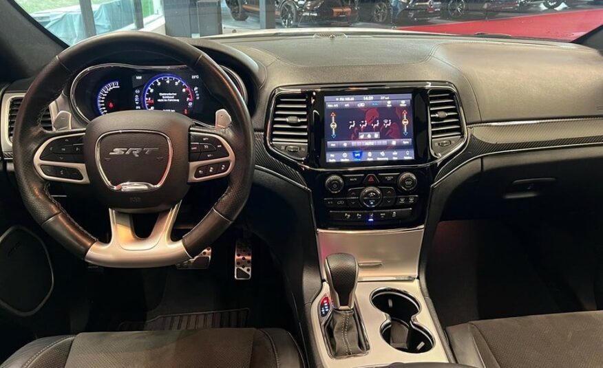 JEEP Grand Cherokee 6.4 V8 HEMI SRT8 Automatic