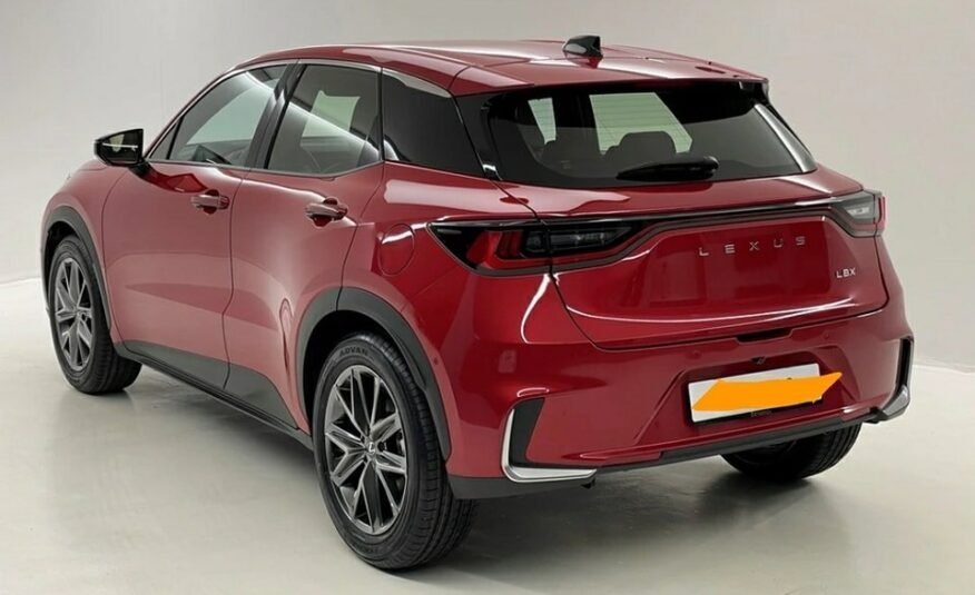 LEXUS LBX Relax E-FOUR NEUF 20KM