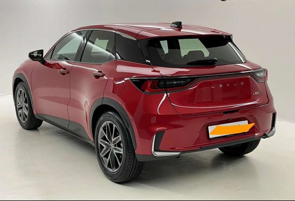 LEXUS LBX Relax E-FOUR NEUF 20KM