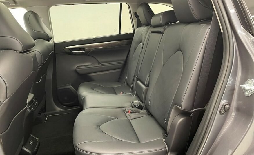 TOYOTA Highlander 2024 Hybrid 2.5 HSD Premium AWD-i 7 PLACES 1000KM