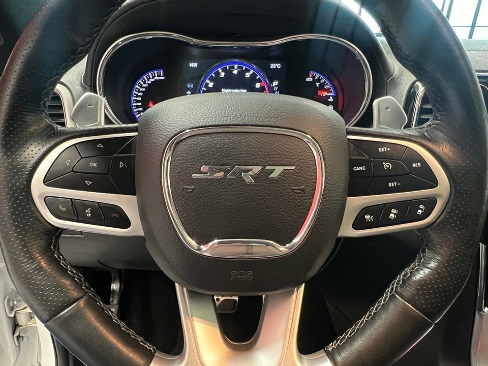 JEEP Grand Cherokee 6.4 V8 HEMI SRT8 Automatic
