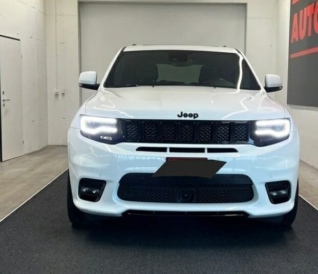 JEEP Grand Cherokee 6.4 V8 HEMI SRT8 Automatic